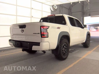 2022 Nissan Frontier PRO-4X Crew Cab Medium Bed - miniatura 4