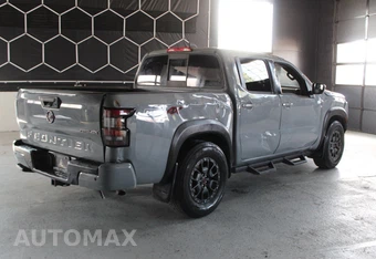 2022 Nissan Frontier PRO-4X Crew Cab Medium Bed - miniatura 3