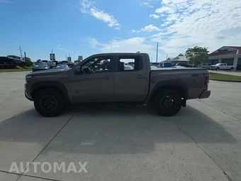 2022 Nissan Frontier PRO-4X Crew Cab Medium Bed – miniatura 3