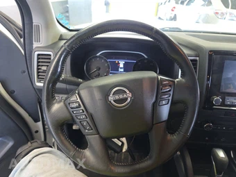 2022 Nissan Frontier SV Crew Cab Long Bed – miniatura 10