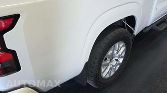 2022 Nissan Frontier SV Crew Cab Long Bed – miniatura 23
