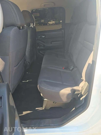 2022 Nissan Frontier SV Crew Cab Medium Bed – miniatura 10