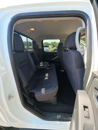 2022 Nissan Frontier SV Crew Cab Medium Bed - miniatura 13