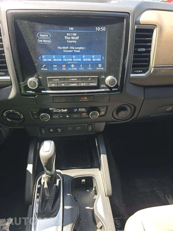 2022 Nissan Frontier SV Crew Cab Medium Bed – miniatura 10