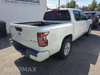 2022 Nissan Frontier SV Crew Cab Medium Bed – miniatura 3