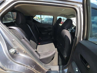 2022 Nissan Kicks S - miniatura 16