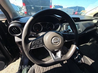 2022 Nissan Kicks S – miniatura 10