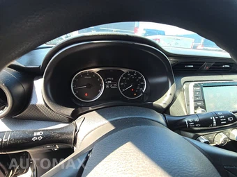 2022 Nissan Kicks S – miniatura 12