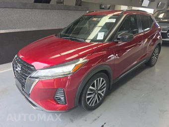 2022 Nissan Kicks SR