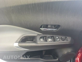 2022 Nissan Kicks SR – miniatura 9