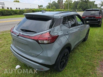2022 Nissan Kicks SR - miniatura 2
