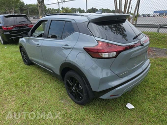 2022 Nissan Kicks SR - miniatura 3