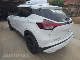 2022 Nissan Kicks SV – miniatura 6