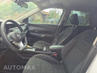 2022 Nissan Kicks SV – miniatura 7