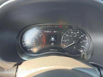 2022 Nissan Kicks SV - miniatura 10