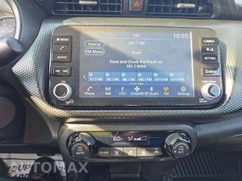 2022 Nissan Kicks SV - miniatura 11