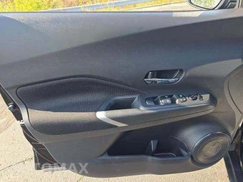 2022 Nissan Kicks SV - miniatura 28