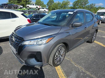 2022 Nissan Kicks SV