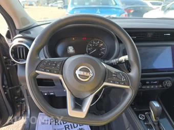 2022 Nissan Kicks SV - miniatura 10