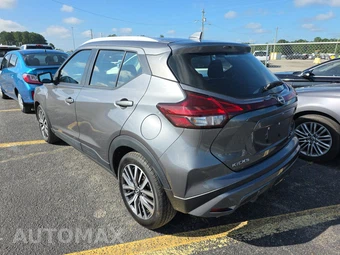 2022 Nissan Kicks SV - miniatura 6
