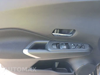 2022 Nissan Kicks SV - miniatura 9