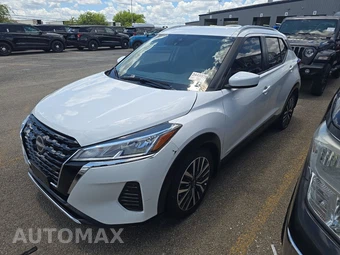 2022 Nissan Kicks SV