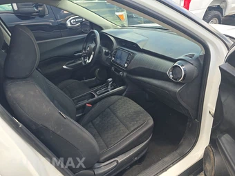 2022 Nissan Kicks SV - miniatura 8