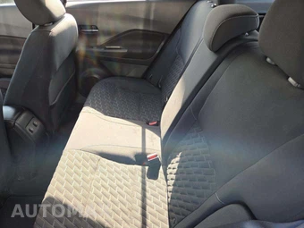 2022 Nissan Kicks SV – miniatura 13