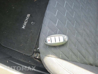 2022 Nissan Kicks SV – miniatura 8