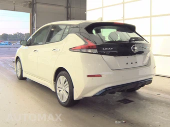 2022 Nissan LEAF S - miniatura 6