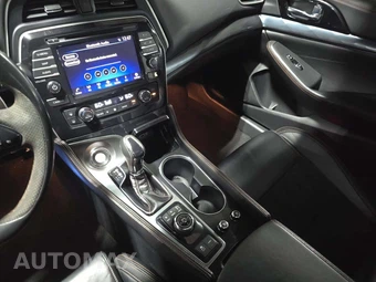 2022 Nissan Maxima SR – miniatura 10