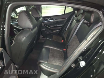 2022 Nissan Maxima SR – miniatura 13