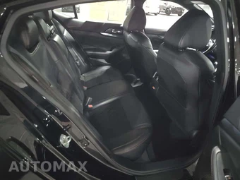 2022 Nissan Maxima SR – miniatura 16