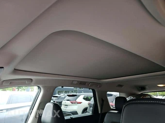 2022 Nissan Pathfinder Platinum – miniatura 11