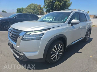 2022 Nissan Pathfinder Platinum
