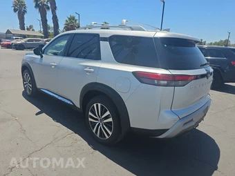 2022 Nissan Pathfinder Platinum – miniatura 6