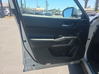 2022 Nissan Pathfinder Platinum – miniatura 9