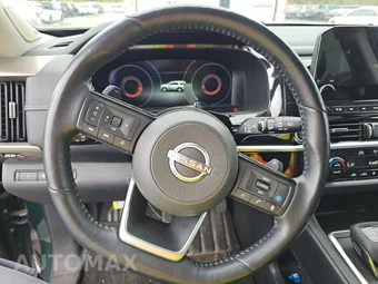2022 Nissan Pathfinder Platinum – miniatura 10