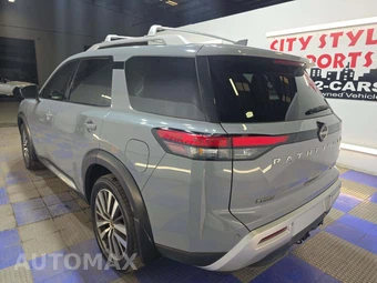 2022 Nissan Pathfinder Platinum – miniatura 2