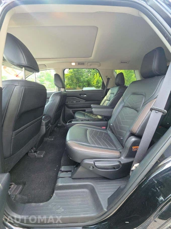 2022 Nissan Pathfinder Platinum – miniatura 10