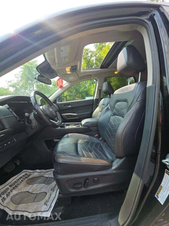2022 Nissan Pathfinder Platinum – miniatura 3
