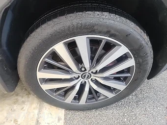 2022 Nissan Pathfinder Platinum – miniatura 9