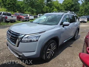 2022 Nissan Pathfinder Platinum