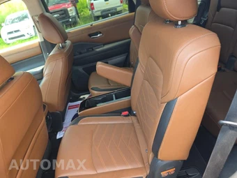 2022 Nissan Pathfinder Platinum - miniatura 16