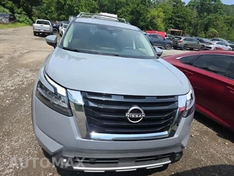 2022 Nissan Pathfinder Platinum - miniatura 2