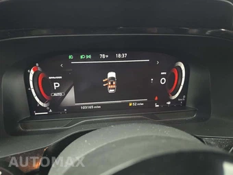 2022 Nissan Pathfinder Platinum - miniatura 6