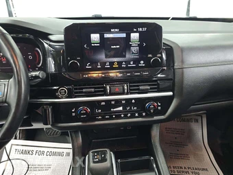 2022 Nissan Pathfinder Platinum - miniatura 7