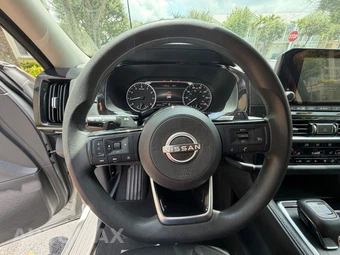 2022 Nissan Pathfinder S - miniatura 13
