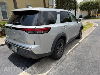 2022 Nissan Pathfinder S - miniatura 5