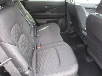 2022 Nissan Pathfinder S – miniatura 15